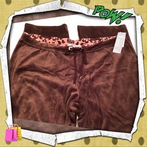Women’s Velour lounging pants..NWT